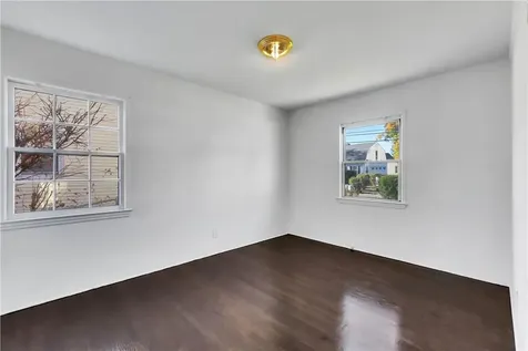 18 Miller Terrace White Plains NY 10607