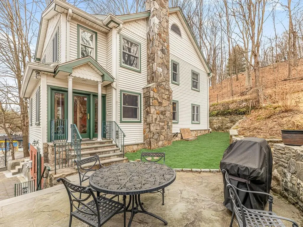 45 Armonk Road Mount Kisco NY 10549