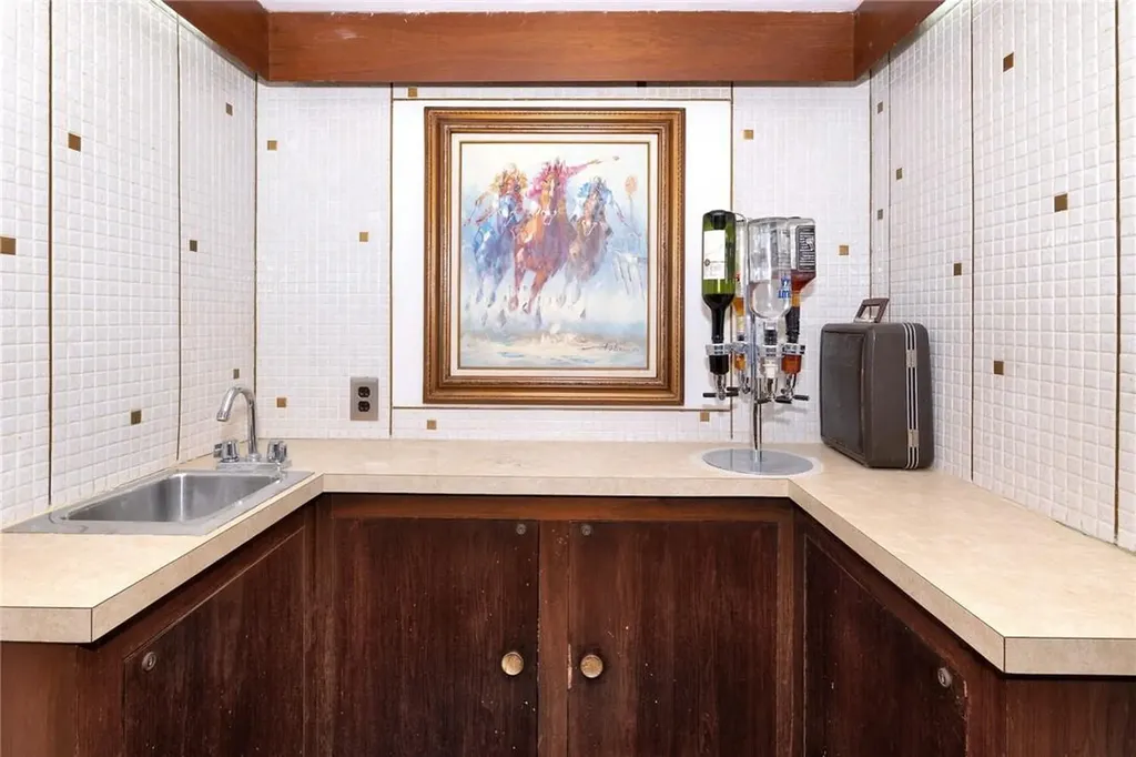 6 Anthony Court Spring Valley NY 10977