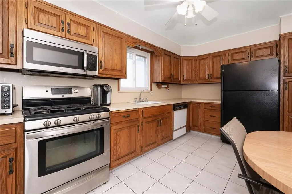 6 Anthony Court Spring Valley NY 10977