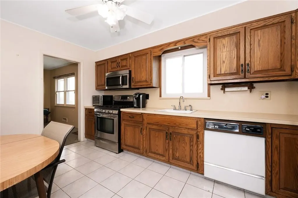 6 Anthony Court Spring Valley NY 10977