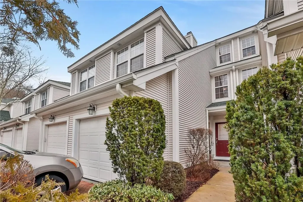 66 Lake Marie Lane Bedford Hills NY 10507