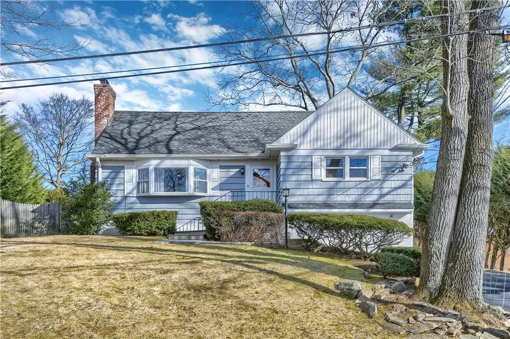 14 Freedom Road White Plains NY 10603