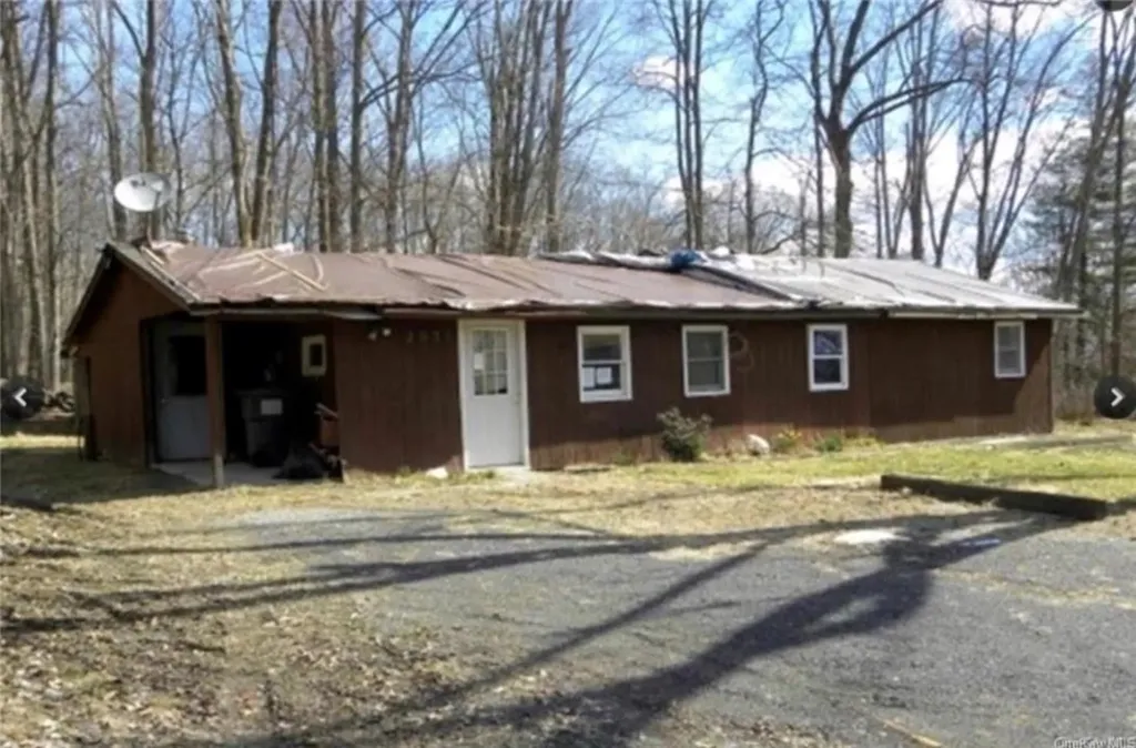 2031 Route 6 Middletown NY 10940