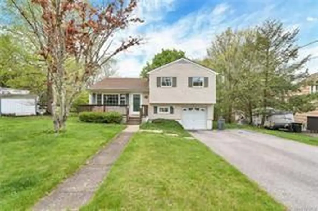 21 Barnett Road E Monroe NY 10950