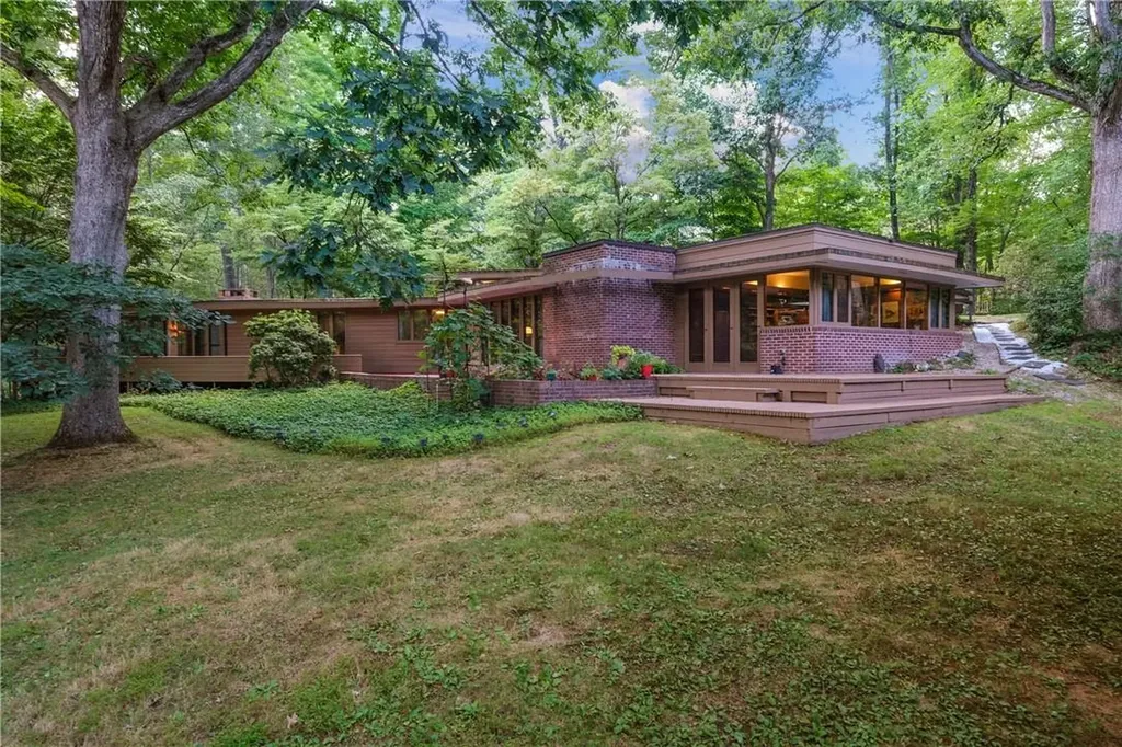 6 Bayberry Drive Pleasantville NY 10570