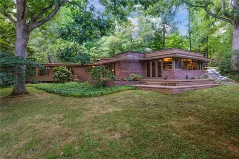 6 Bayberry Drive Pleasantville NY 10570