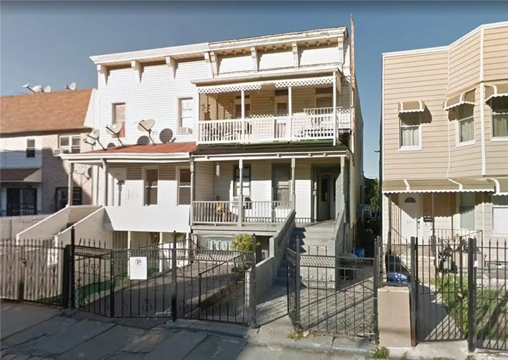 807 Elsmere Place Bronx NY 10460