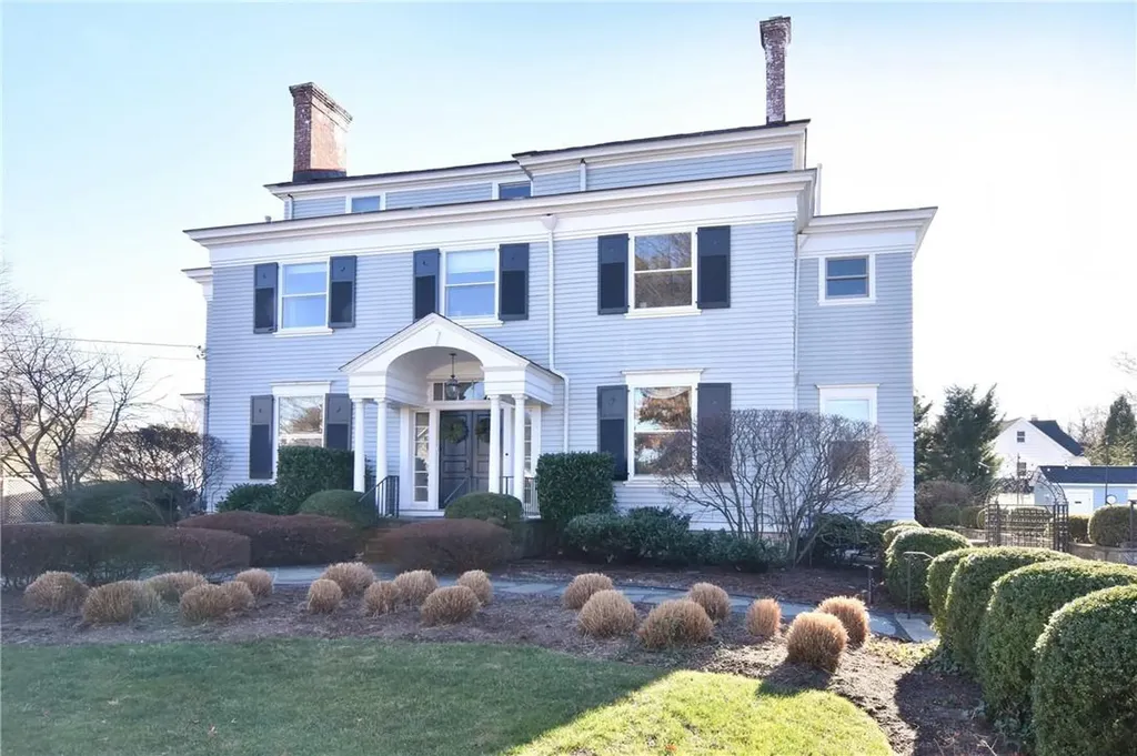 98 Iden Avenue Pelham NY 10803