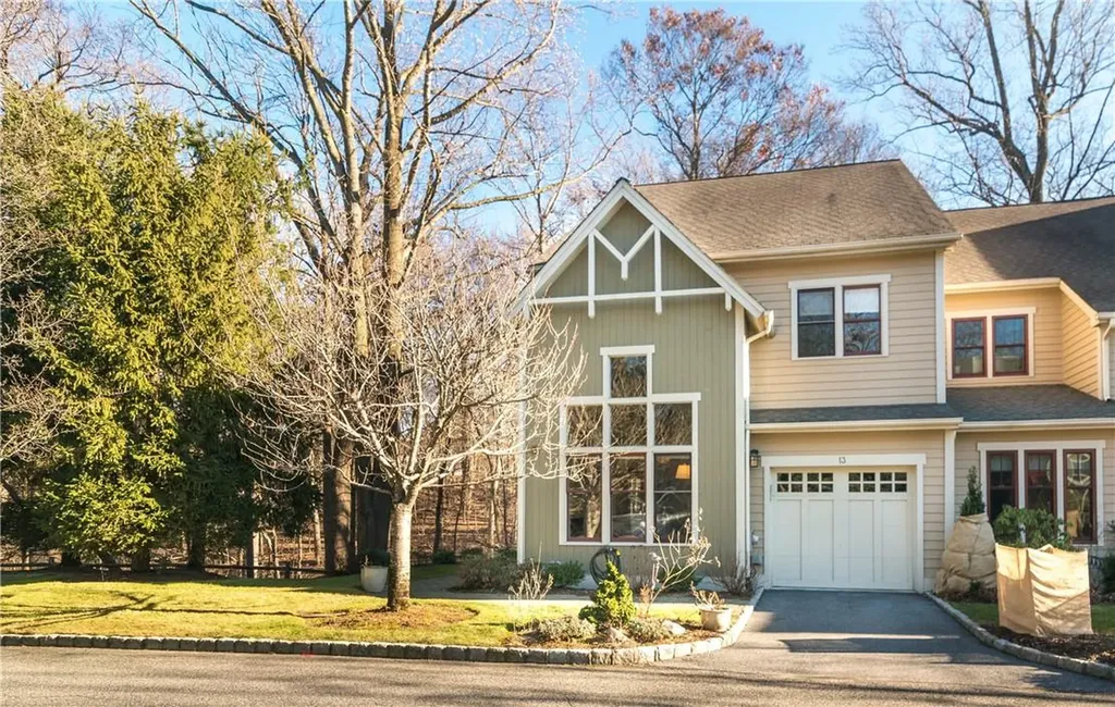 13 Landing Drive Dobbs Ferry NY 10522