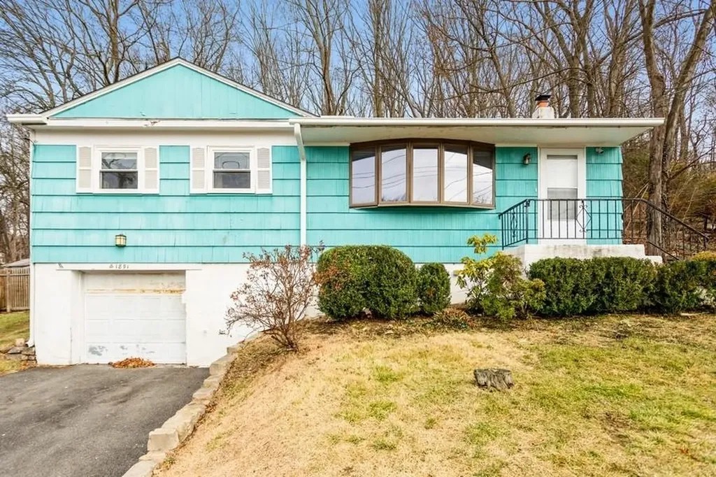1891 Carhart Avenue Peekskill NY 10566