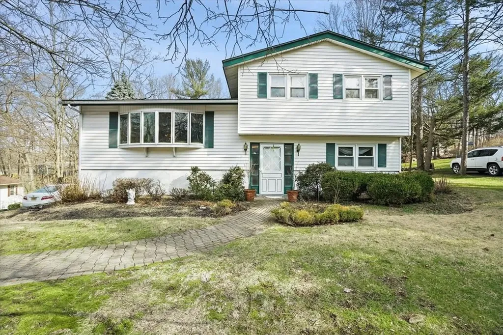 9 Mangin Road Monroe NY 10950