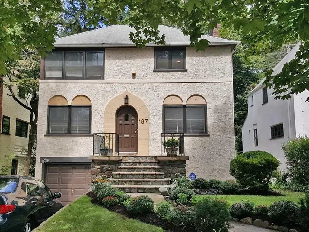 167 E Devonia Avenue Mount Vernon NY 10552