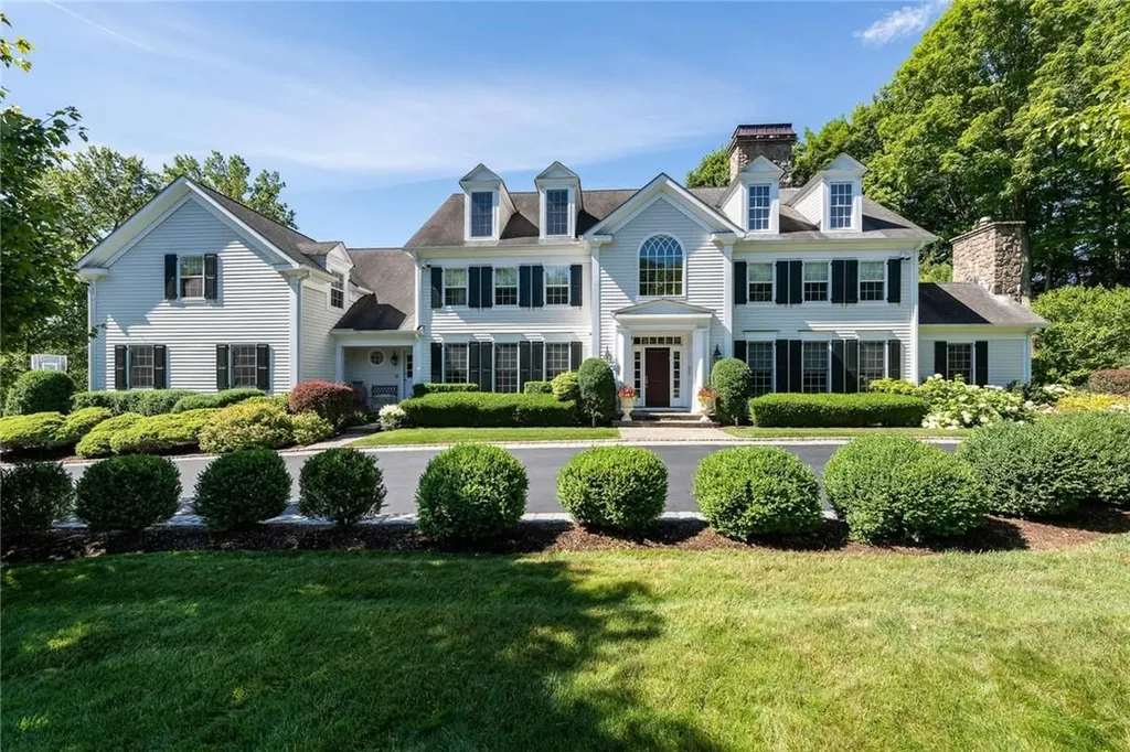 2 Pineview Circle Purchase NY 10577