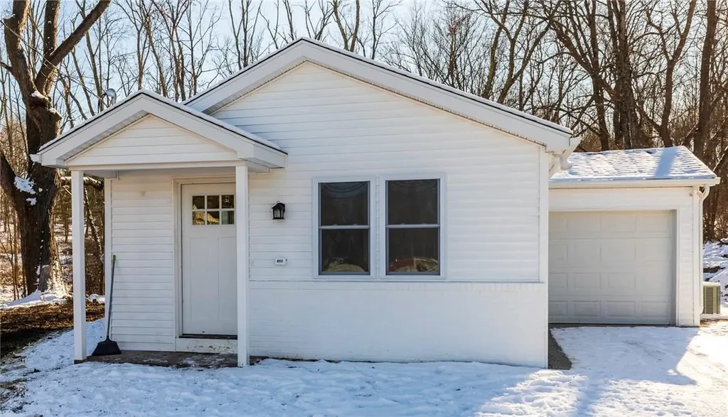 1782 Route 44 Pleasant Valley NY 12569