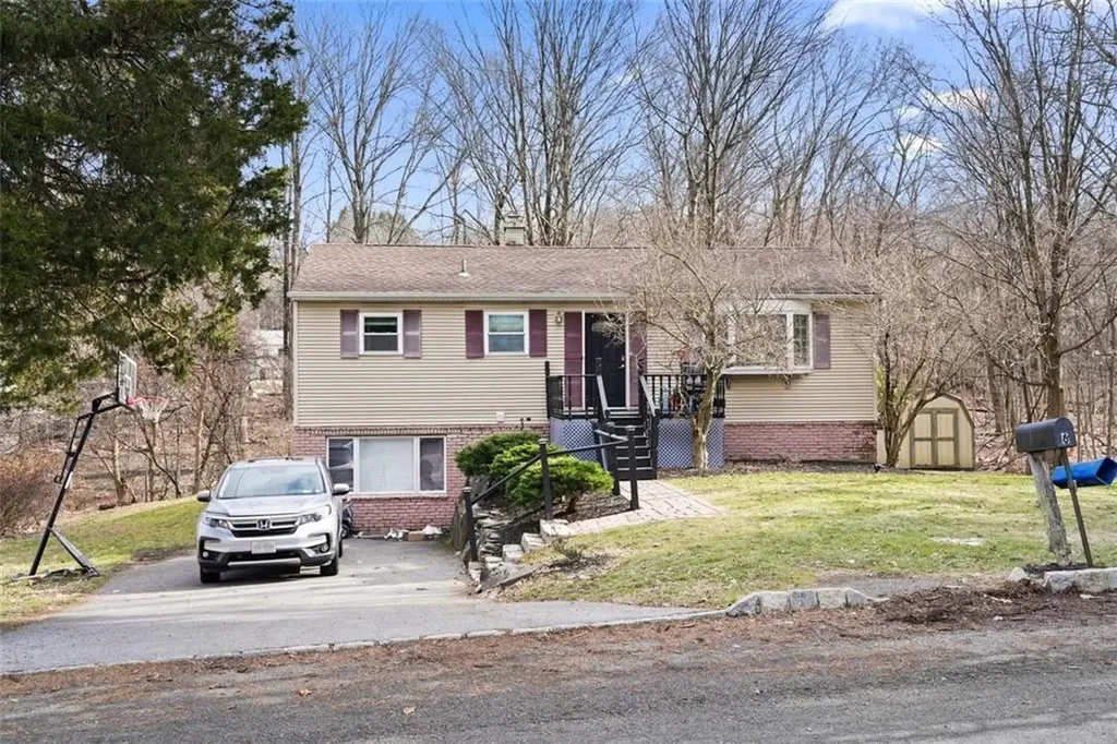 6 San Antonio Circle Monroe NY 10950