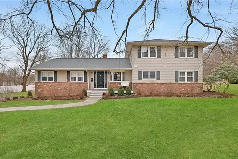 61 Greenwood Lane Valhalla NY 10595