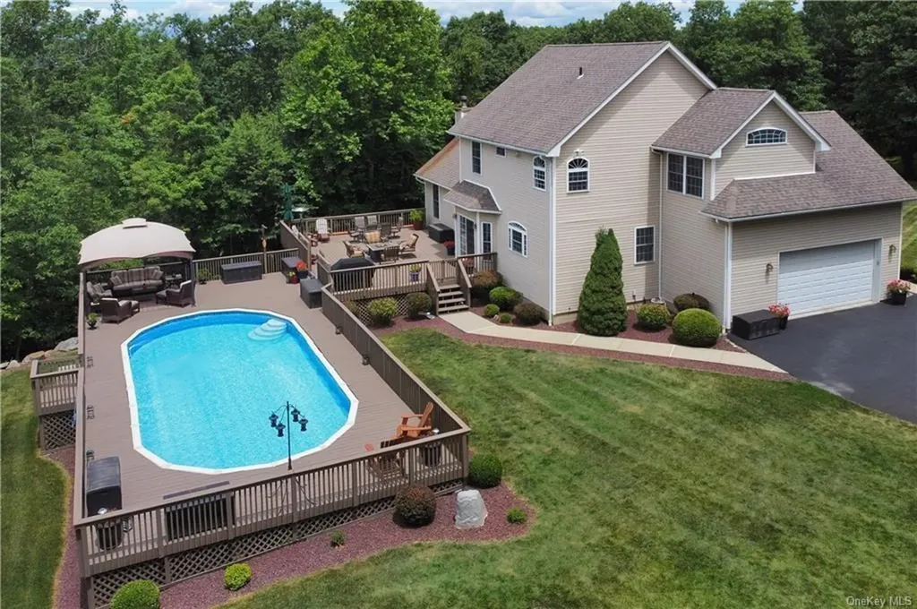 167 Cedar Cliff Road Monroe NY 10950