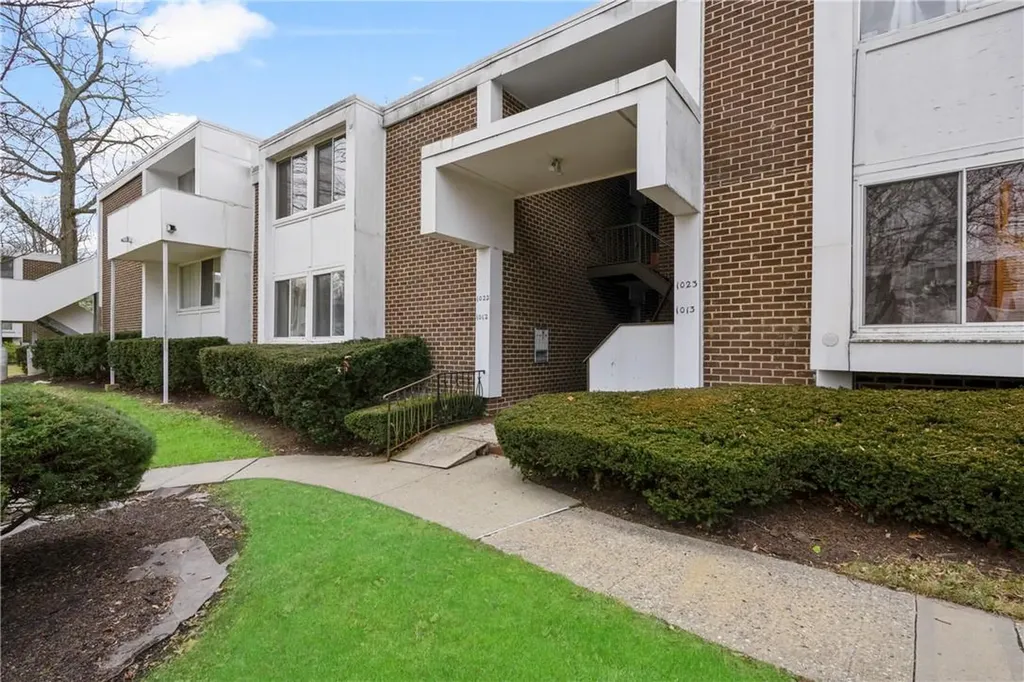 1012 Colony Drive Hartsdale NY 10530