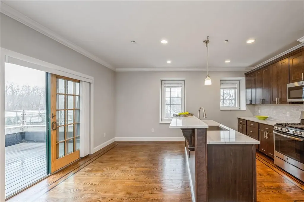 2 Ashford Avenue Dobbs Ferry NY 10522