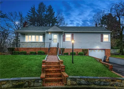 26 Truesdale Place Yonkers NY 10705