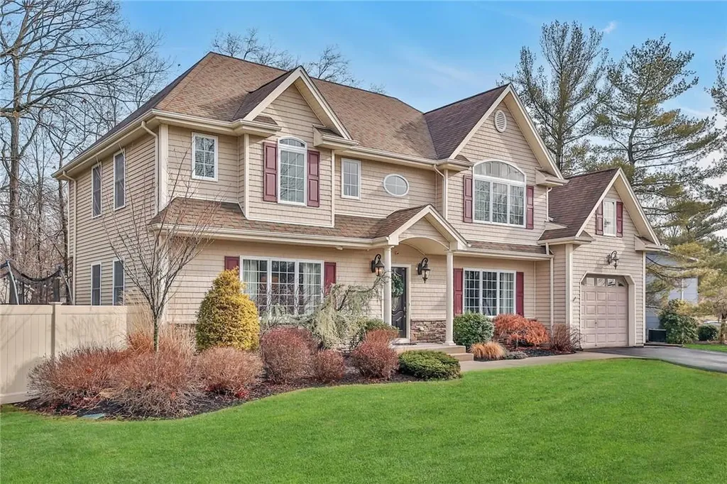 2 Meridan Lane Nanuet NY 10954