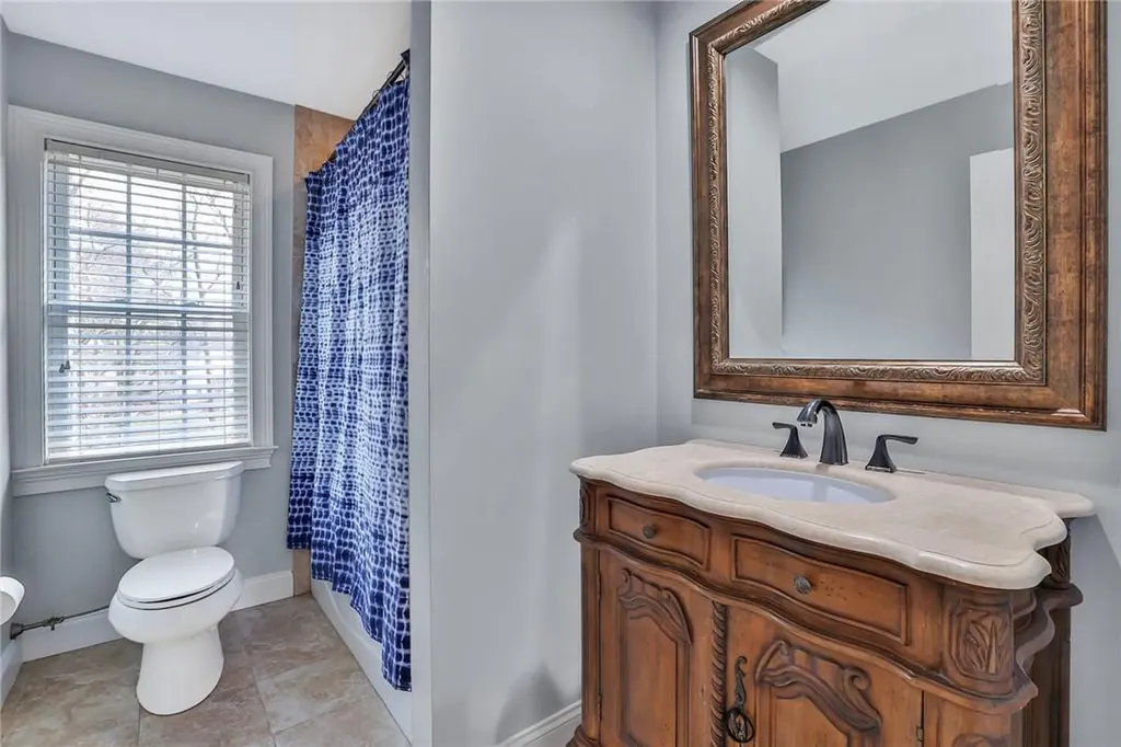 2 Meridan Lane Nanuet NY 10954