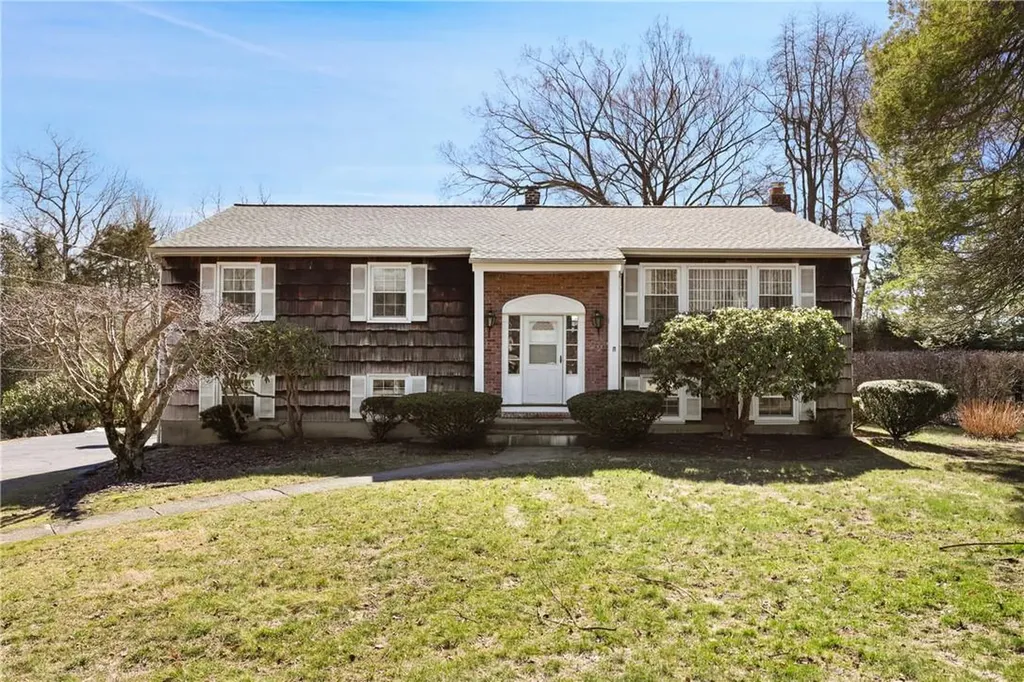 63 Nottingham Road Bedford Hills NY 10507