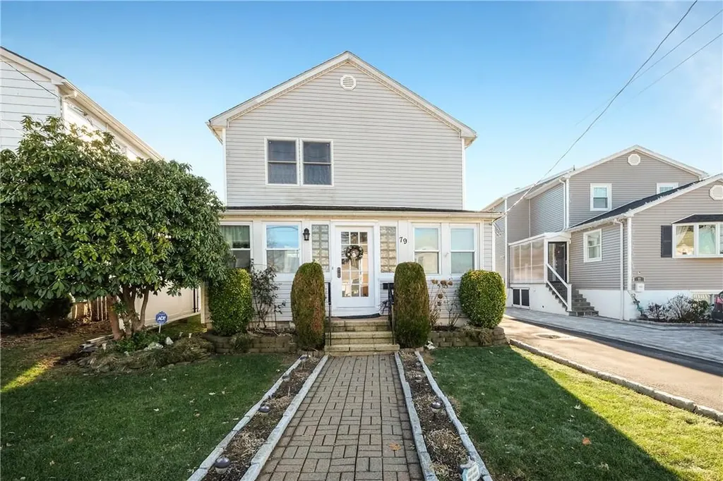 79 Curtis Lane Yonkers NY 10710