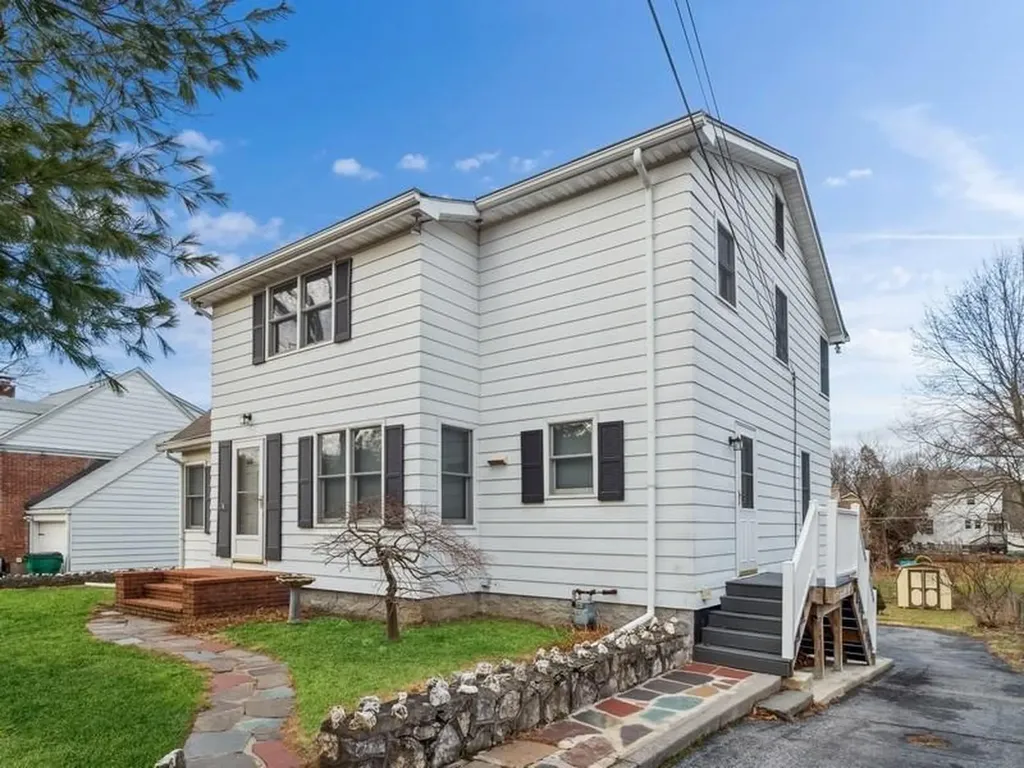 11 Marple Road Poughkeepsie NY 12603