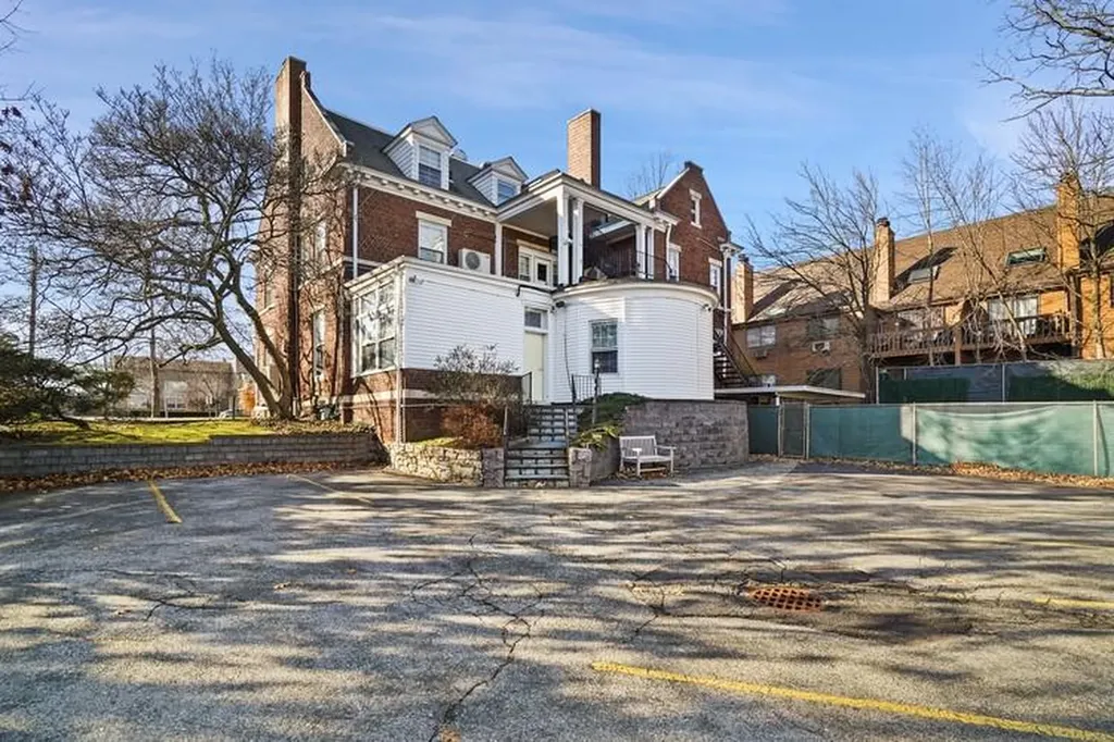 19 Greenridge Avenue White Plains NY 10605