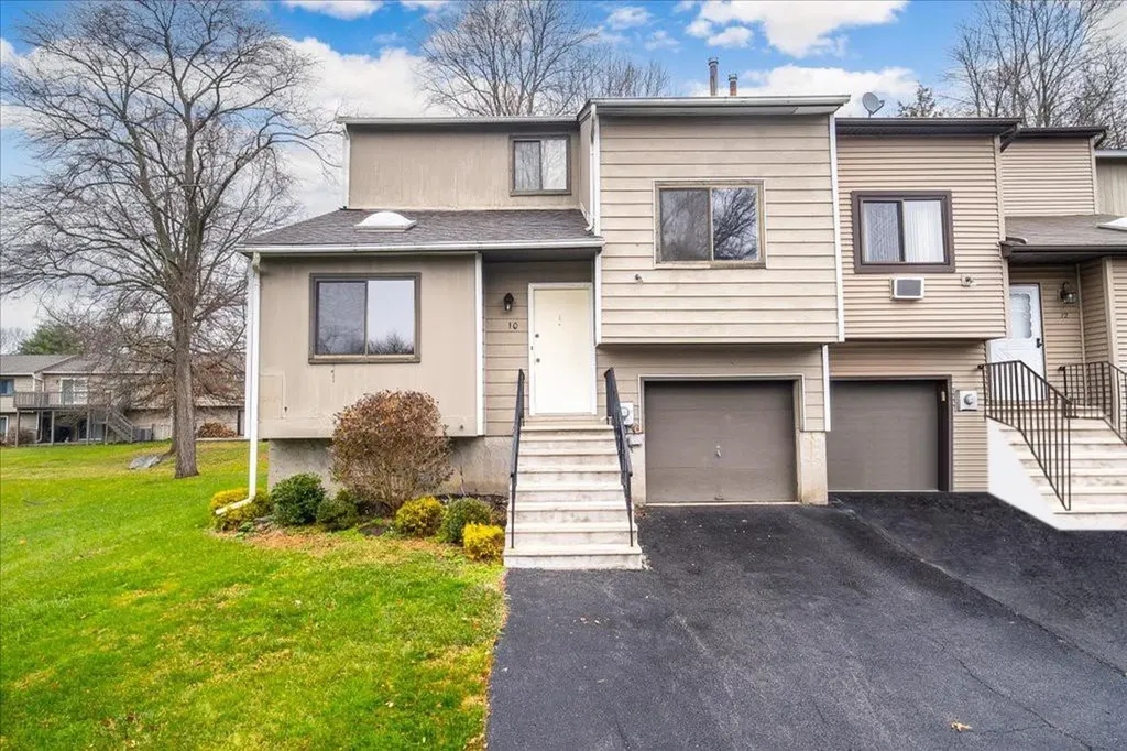 10 Spruce Court Fishkill NY 12524