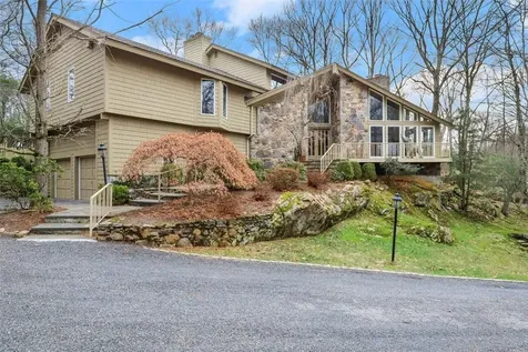 34 Whippoorwill Road Armonk NY 10504