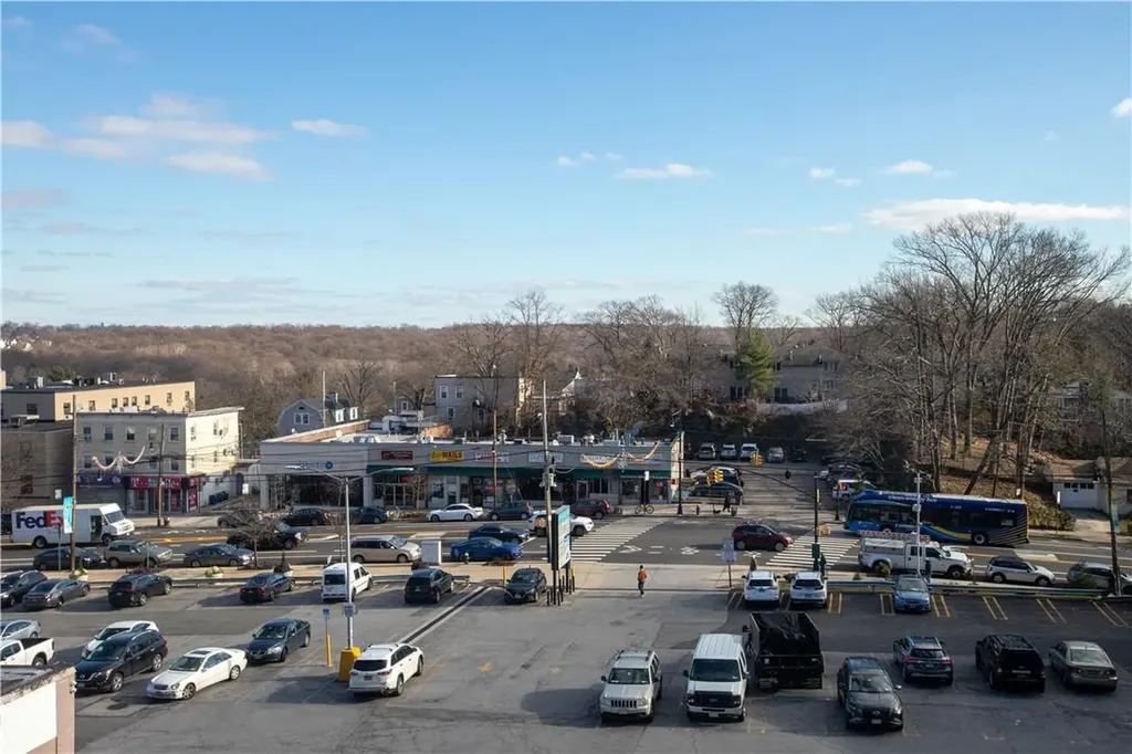 5650 Netherland Avenue Bronx NY 10471