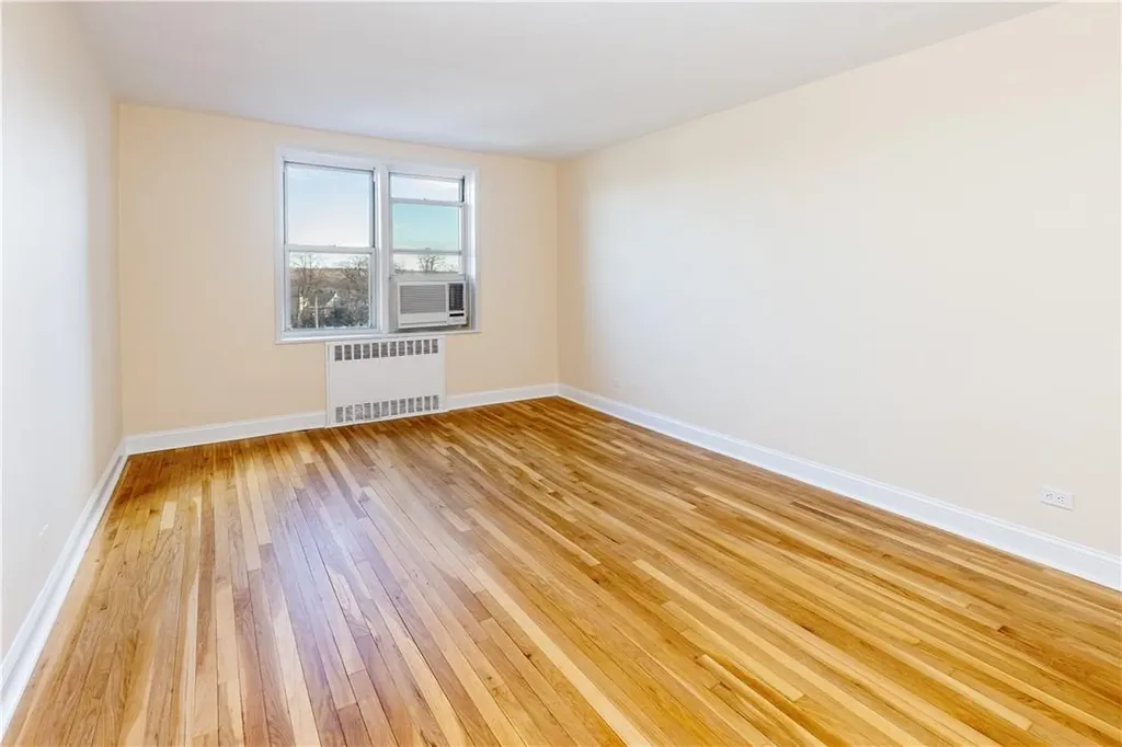 5650 Netherland Avenue Bronx NY 10471