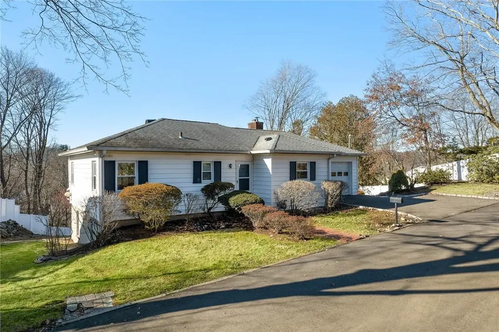 14 Highland Place Greenwich CT 06831