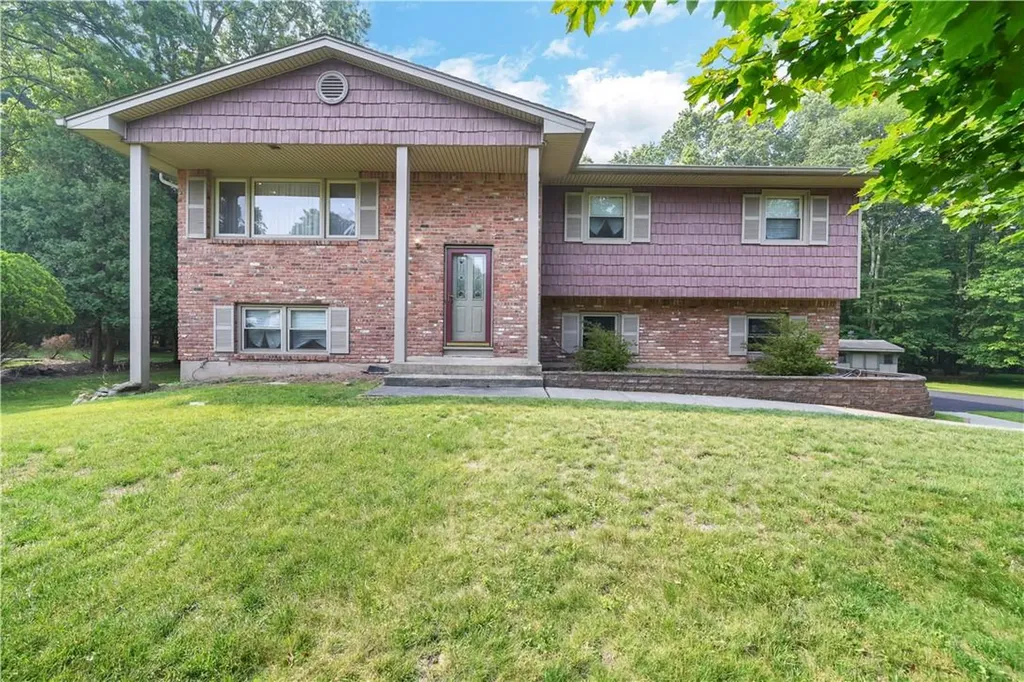 3 E Blossom Road Airmont NY 10901