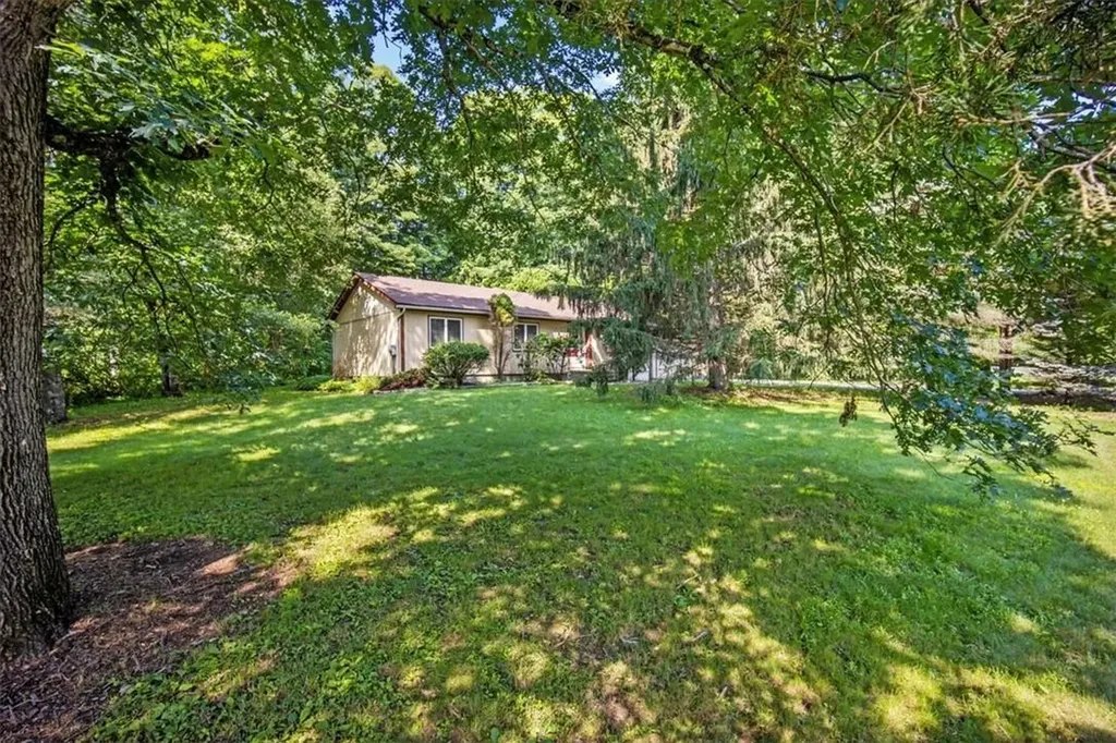 2 Mallow Court Pawling NY 12564