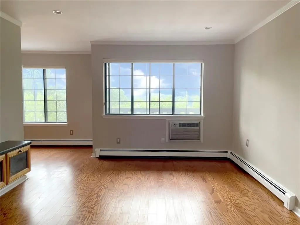 99 Foxwood Circle Mount Kisco NY 10549