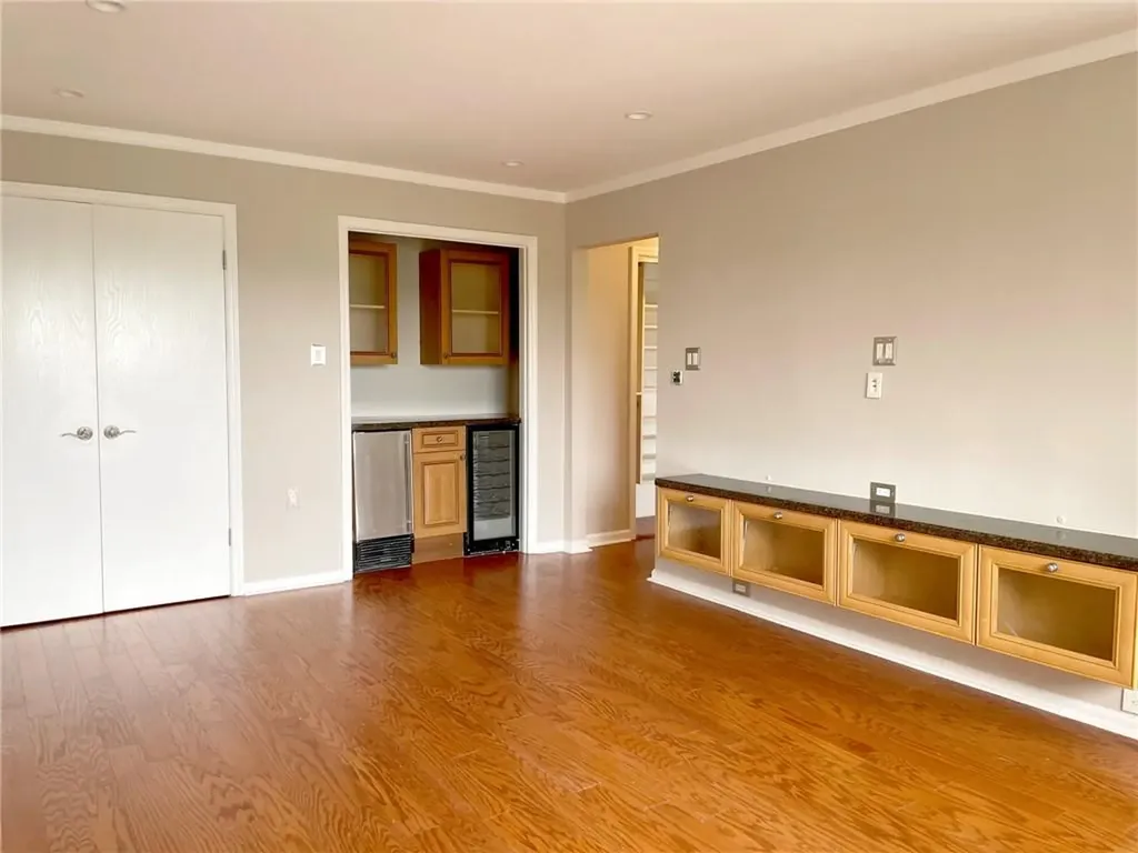 99 Foxwood Circle Mount Kisco NY 10549
