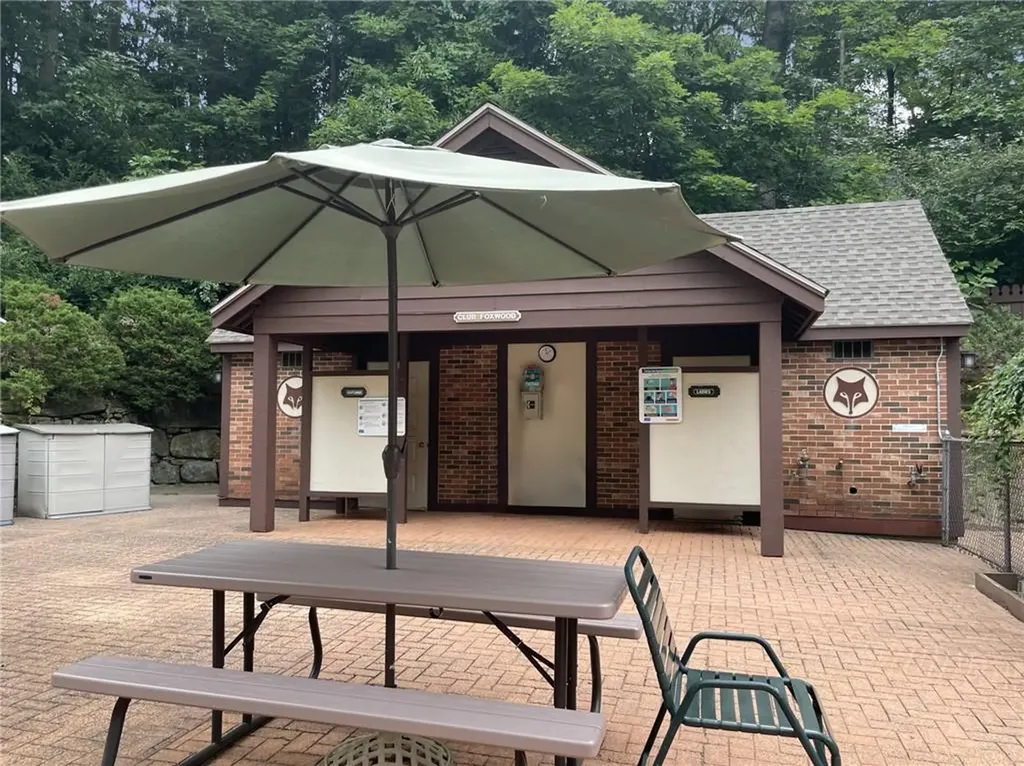 99 Foxwood Circle Mount Kisco NY 10549