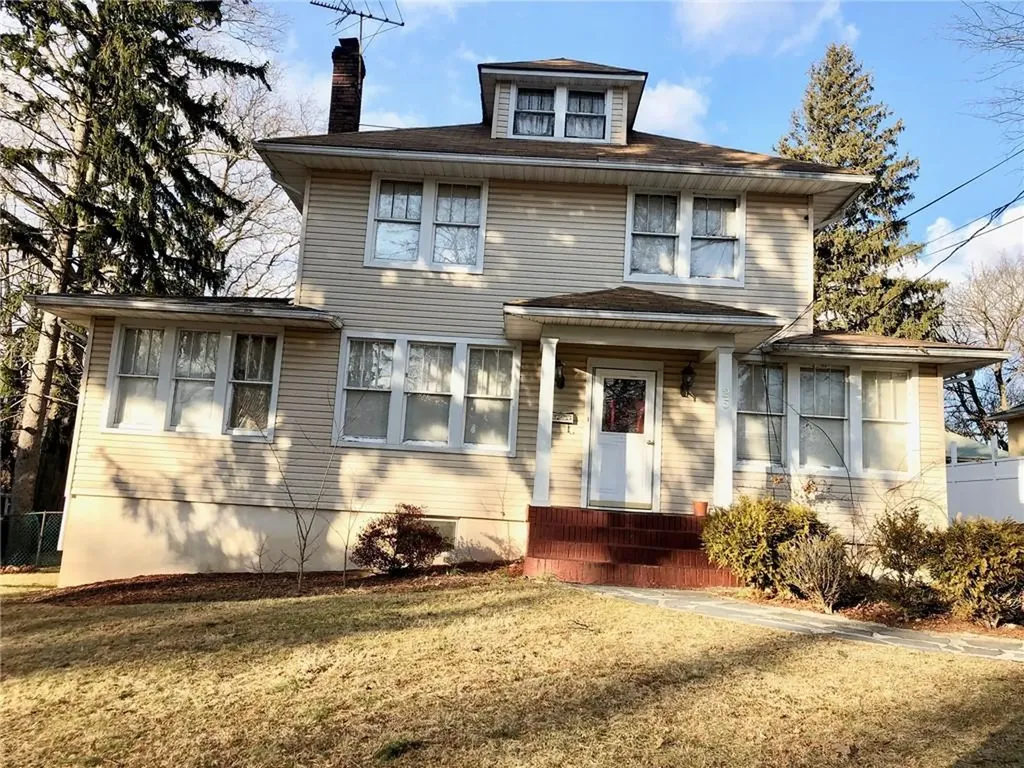25 Linden Avenue Spring Valley NY 10977