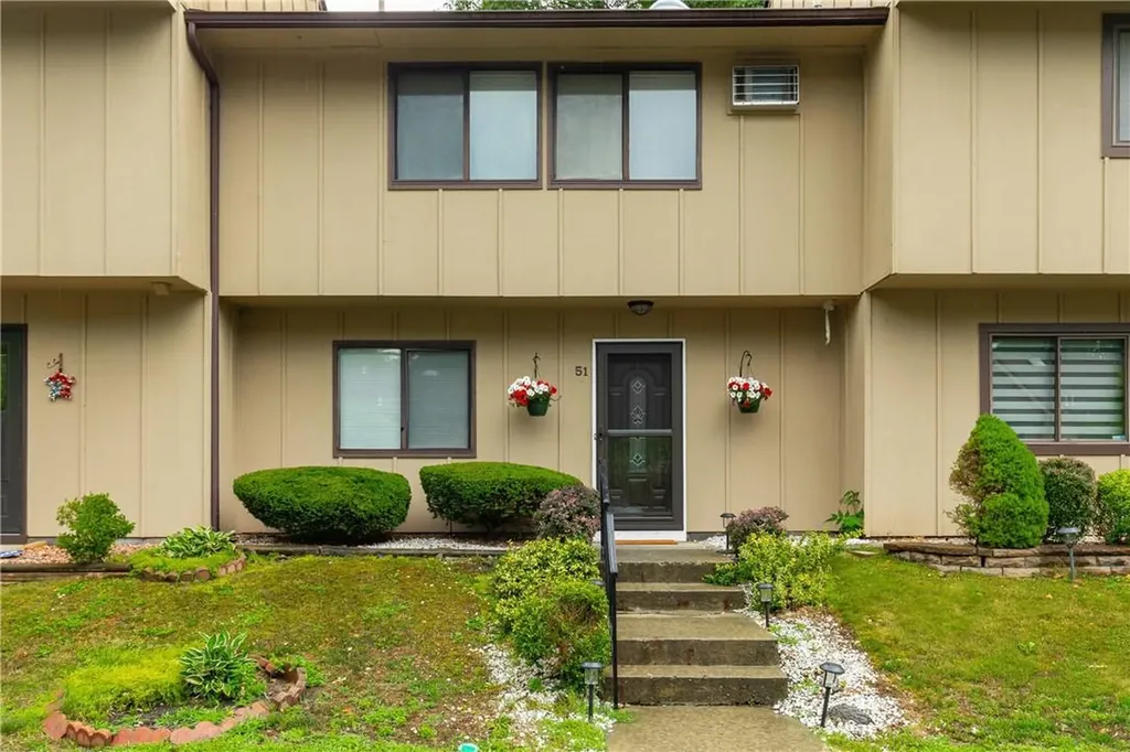 51 Hudson Heights Drive Poughkeepsie NY 12601