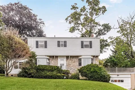 144 Hudson Terrace Yonkers NY 10701