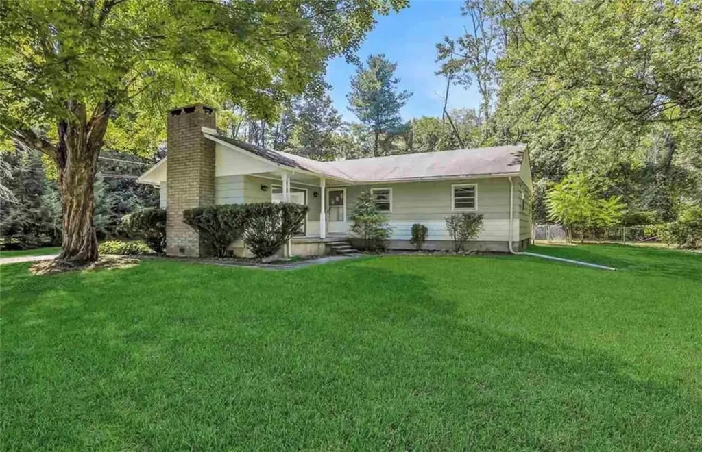 46 Carlo Drive Kerhonkson NY 12446
