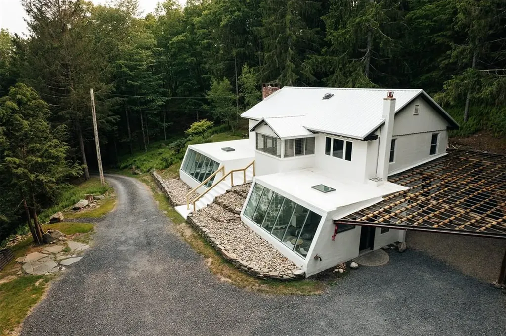 511 Hollow Road Glen Spey NY 12737