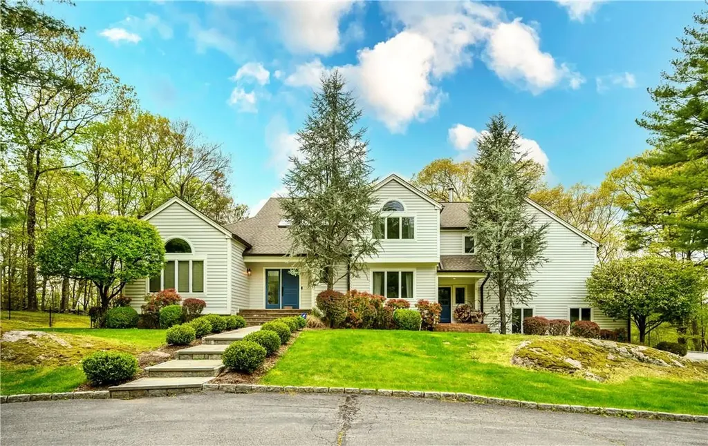 9 Pine Ridge Road Bedford NY 10506
