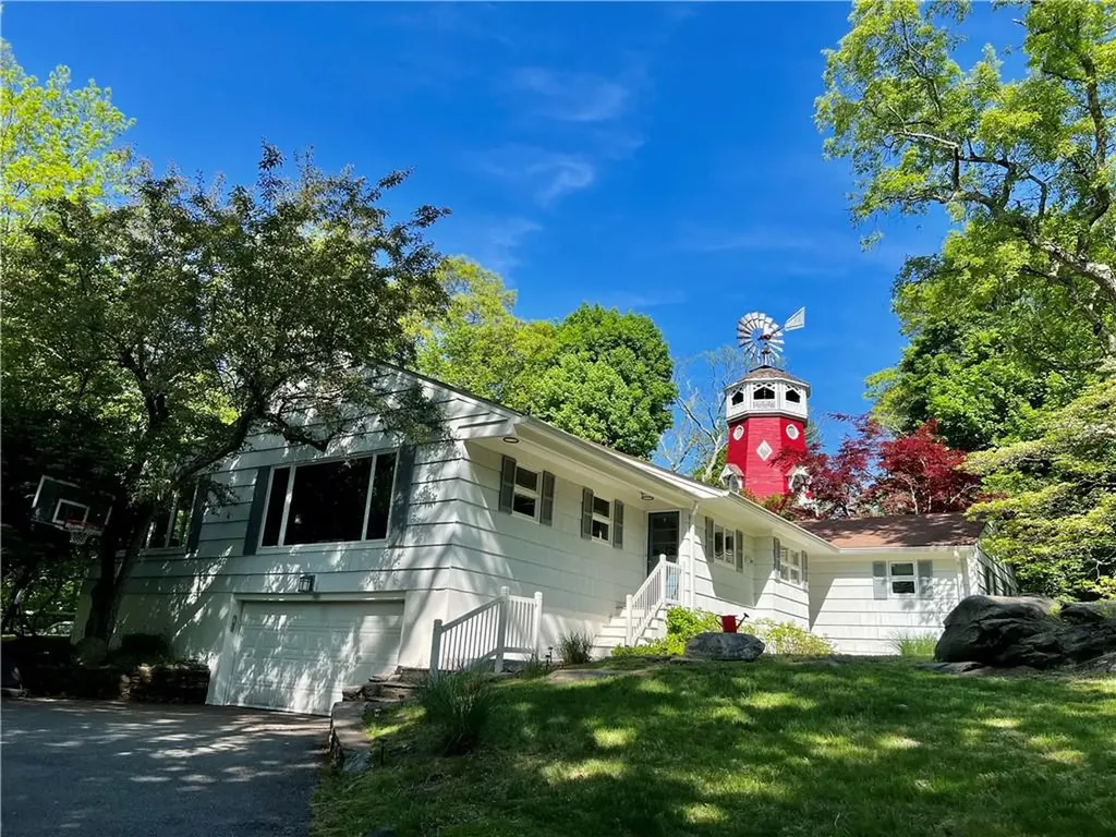 19 Windmill Road Armonk NY 10504