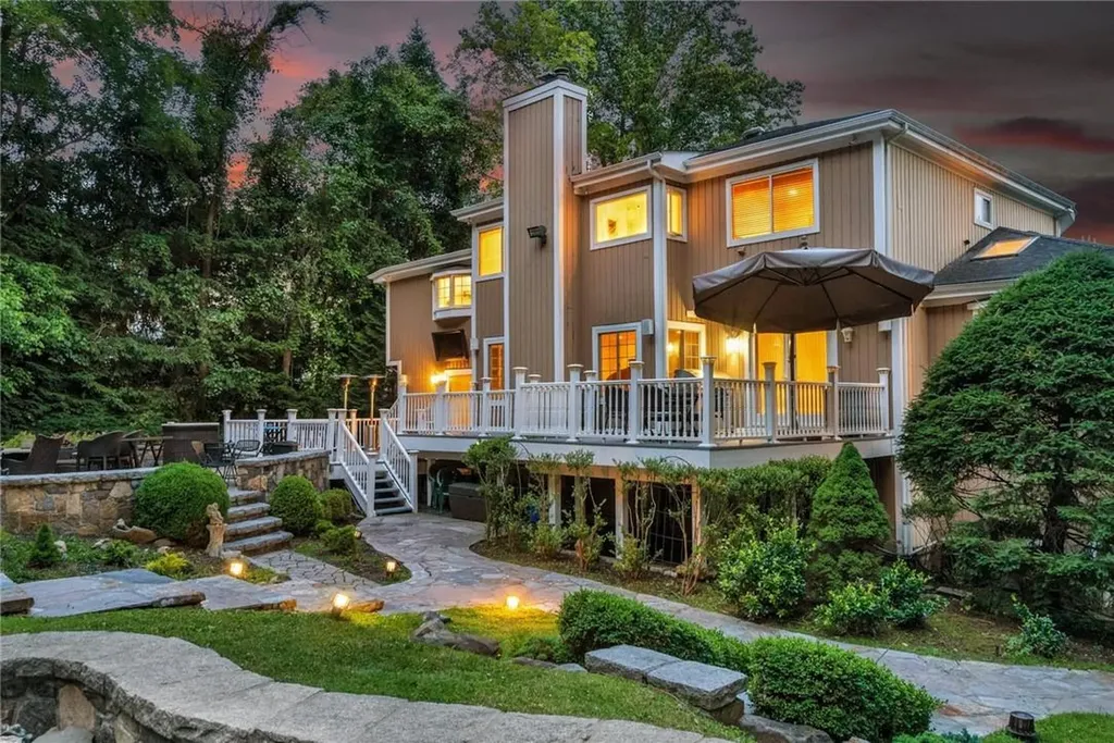 37 Pheasant Run Road Pleasantville NY 10570