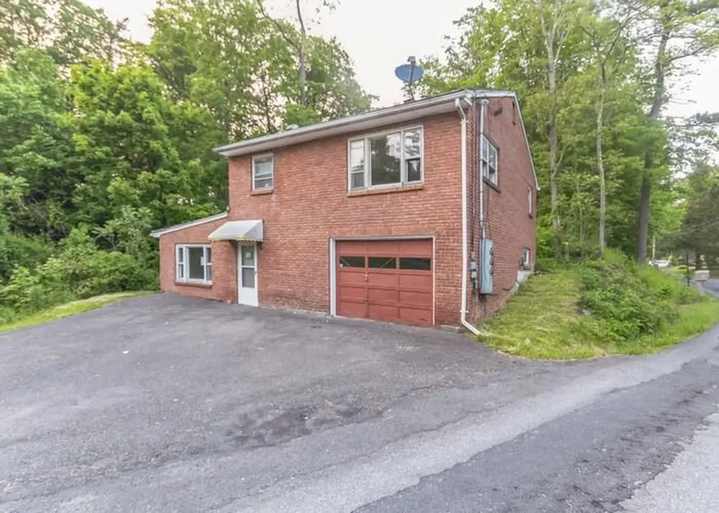 603 607 Old Stage Road Saugerties NY 12477